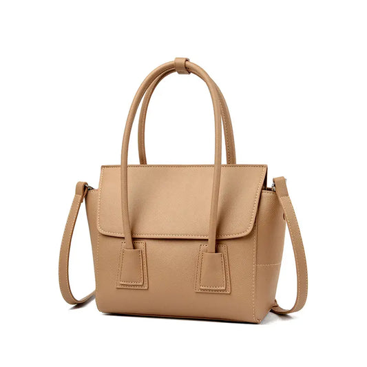 minimalist tote bag interior compartments organized